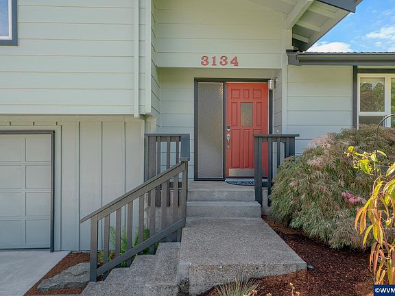 5th image of 3134 SW Knollbrook Ave