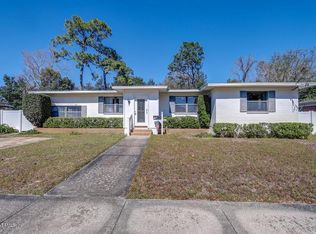6721 Barkwood Dr, Jacksonville, FL 32277