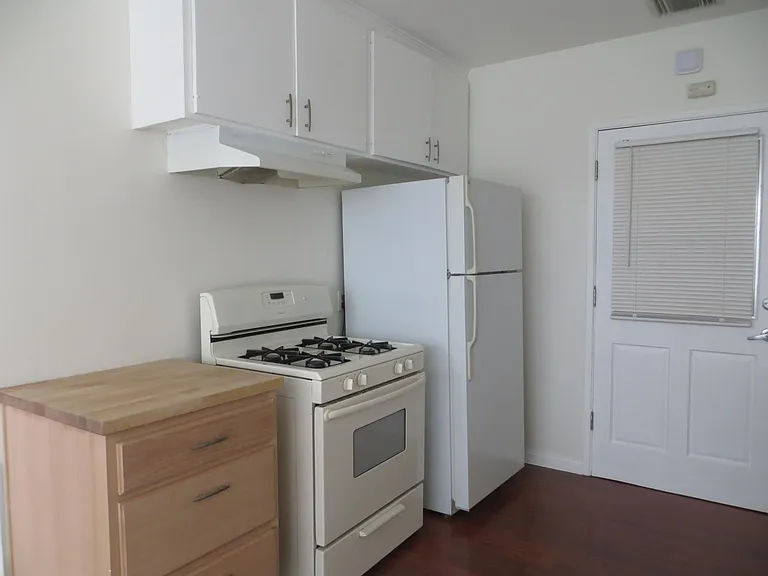 147 Mariposa Ave #F — Photo 19
