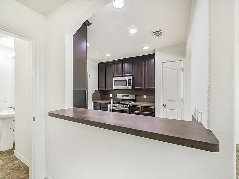 9334 Valley Tree Ln — Photo 8