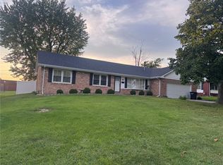 2912 Townway Rd, Danville, IL 61832