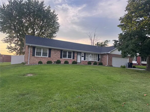 2912 Townway Rd, Danville, IL 61832