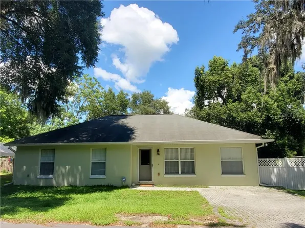202 Forest St, Fruitland Park, FL 34731