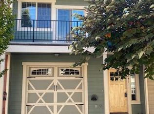 341 Englemann Ln, Medford, OR 97501