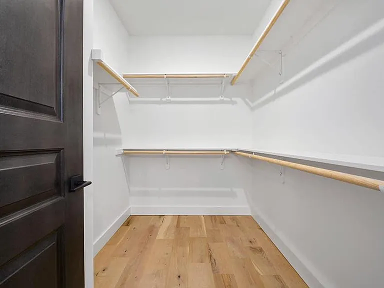 104 W Pine St — Photo 9