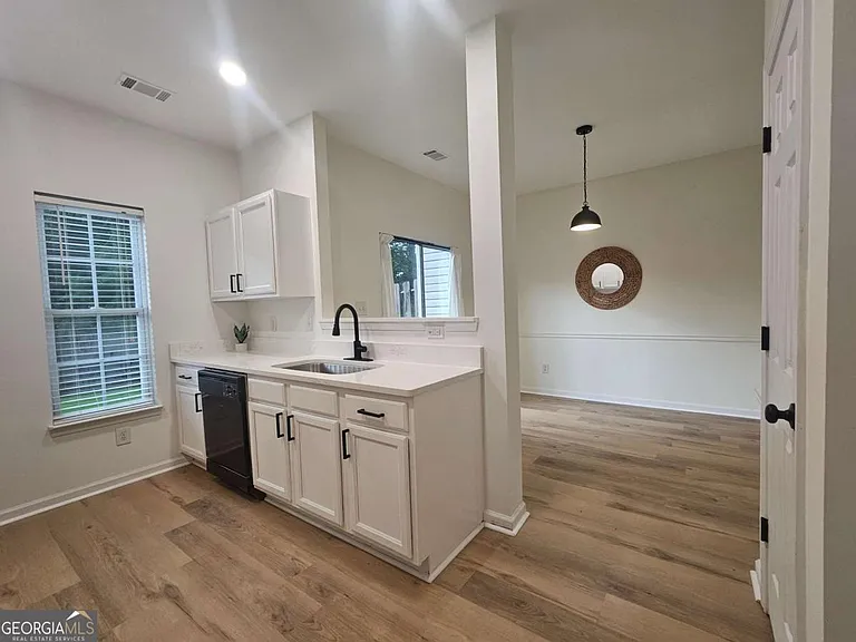 619 Kenridge Way — Photo 8