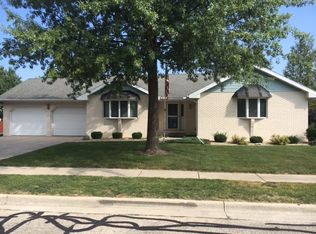 1016 Dupont Ave, Morris, IL 60450