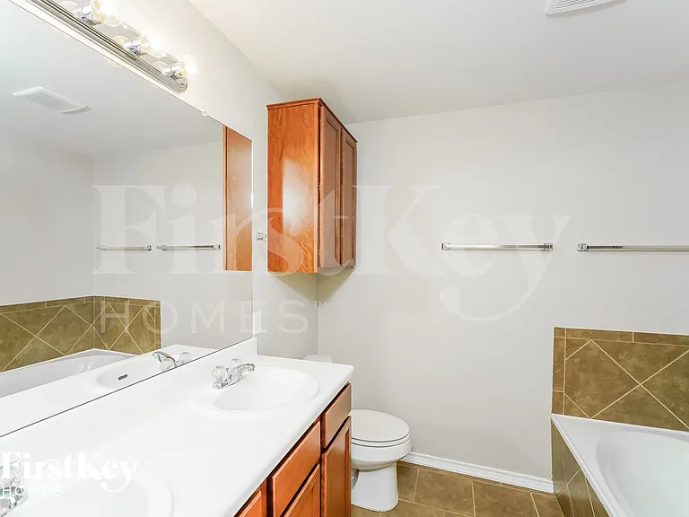 3514 Glacier Lake — Photo 13