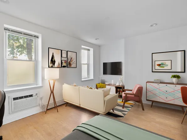 11 Irving Place image 6 of 8