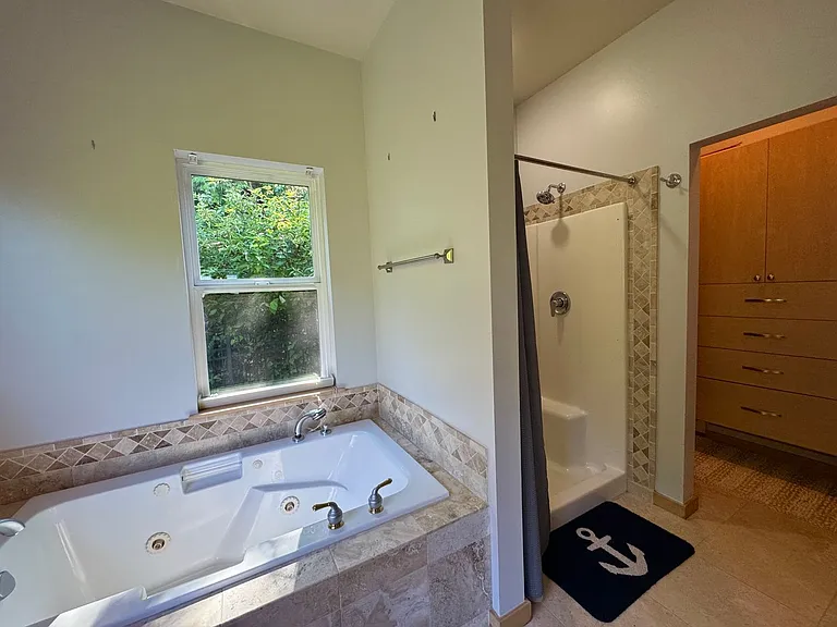 10555 NE Morning Ln — Photo 21