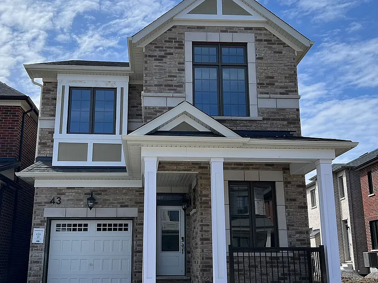 43 Berczy Manor Cres — Photo 1
