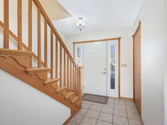 3rd image of 3690 S Hampton Dr