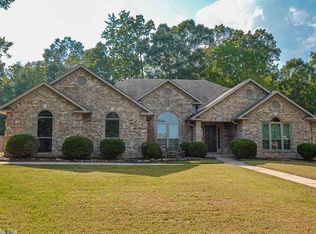 613 Lynx Ln, Jacksonville, AR 72076