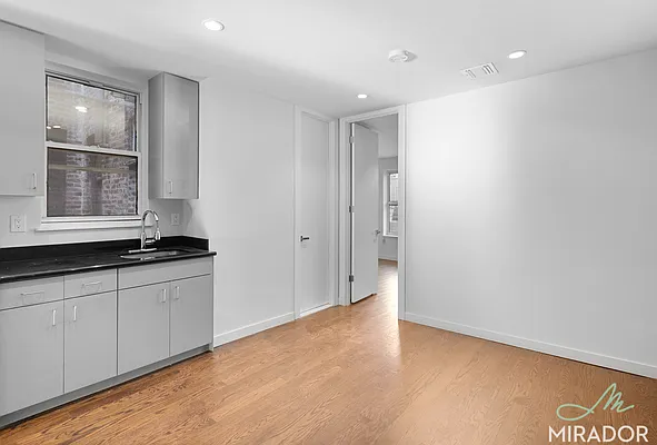 Rented by Mirador Real Estate | media 7