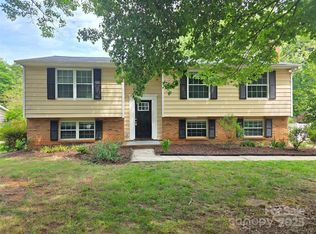 7021 Willow Bend Ln, Mint Hill, NC 28227