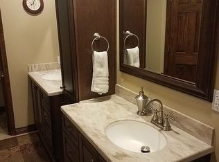 5131 S Burrows Ave, Springfield, MO 65810