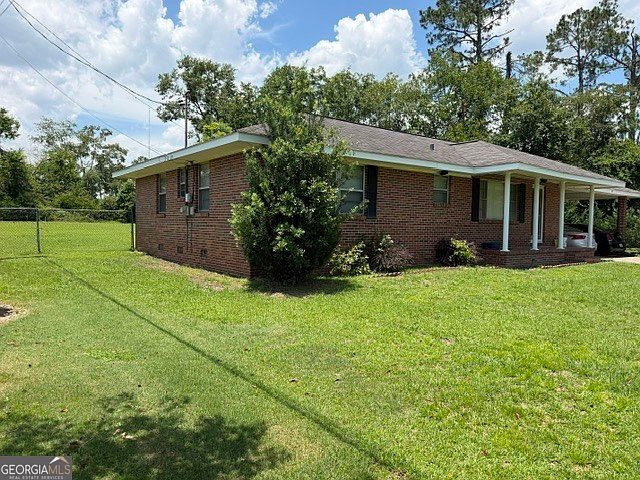 2nd image of 407 Charles Dr