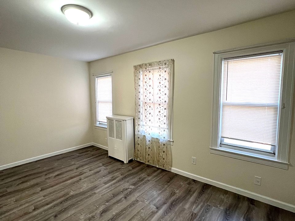 1st image of 2566 E 19th St #2F