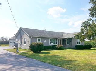 708 N Range St, Oblong, IL 62449