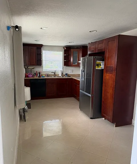 3157 SW 24th Ter #1 — Photo 1