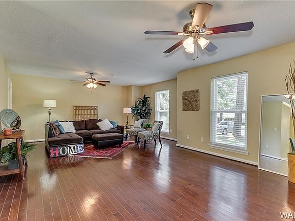 4th image of 11204 Monticello Dr