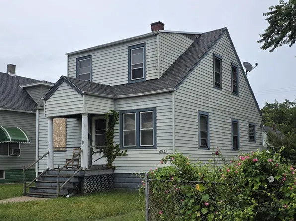 4845 Grasselli St, East Chicago, IN 46312