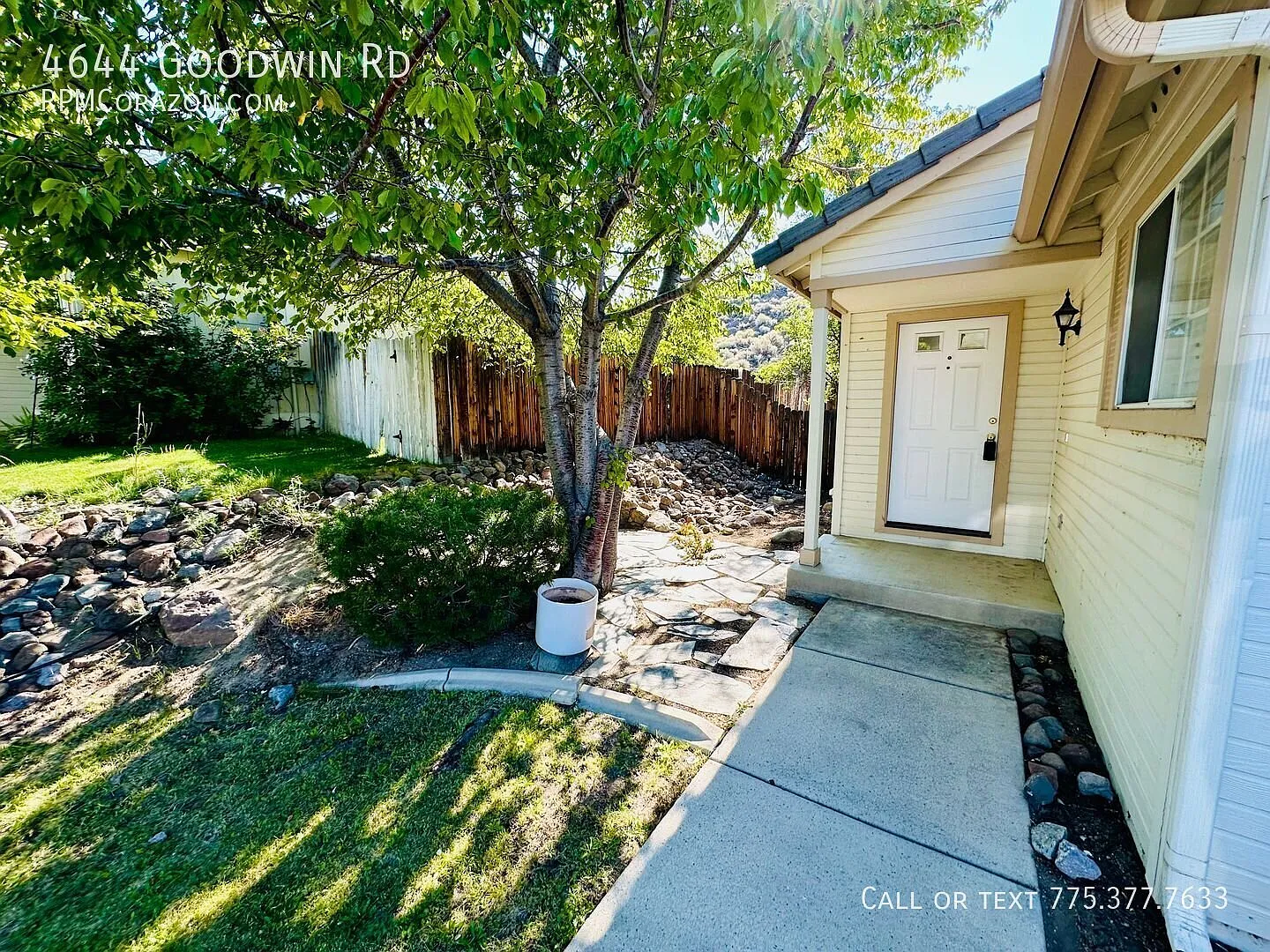 Upgraded 3 Bed, 2 Bath Home in the Vista's $1995/month! — Photo 3