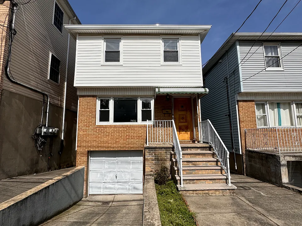 461 Liberty Ave
