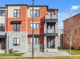 393 William Graham Dr, Aurora, ON L4G0Z9