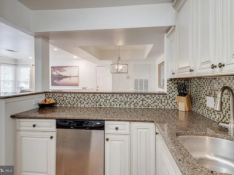 5818 Inman Park Cir #100 — Photo 16