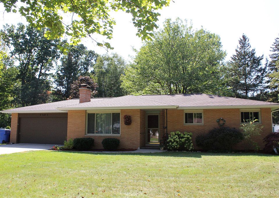 1st image of 3207 Saint Marys Dr