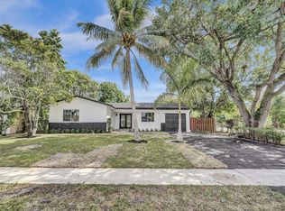 4560 NW 3rd Pl, Plantation, FL 33317
