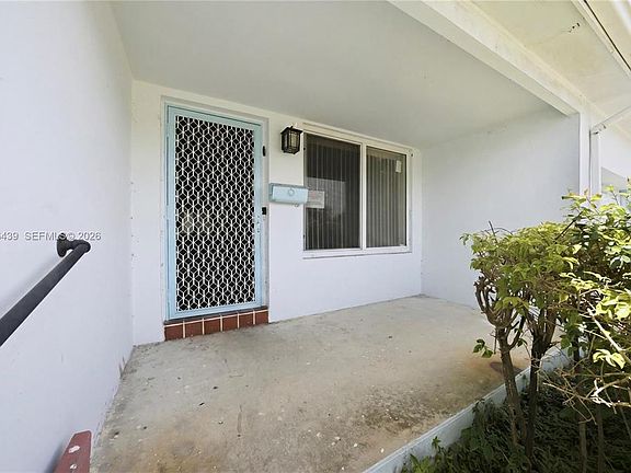 4th image of 2300 N 57th Terrace