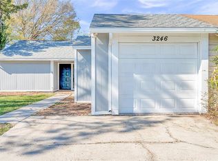 3246 Fox Lake Dr, Tampa, FL 33618
