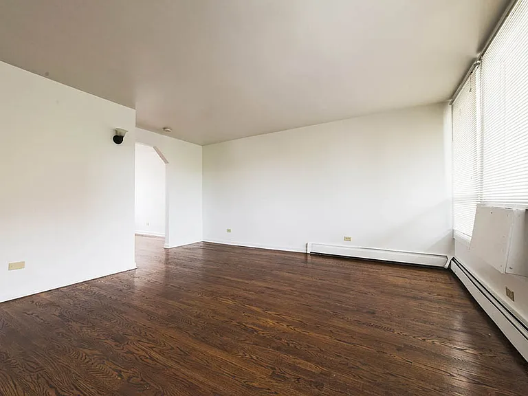 6832 S Crandon — Photo 41
