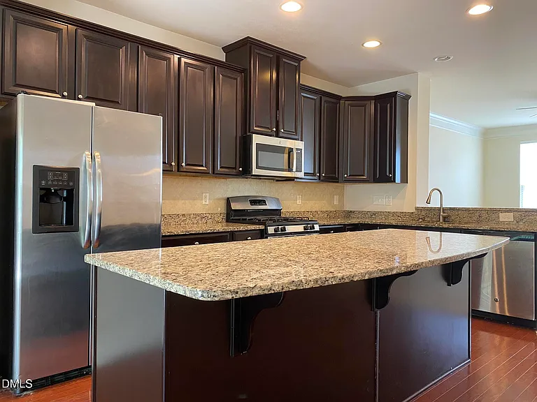 645 Berry Chase Way — Photo 15