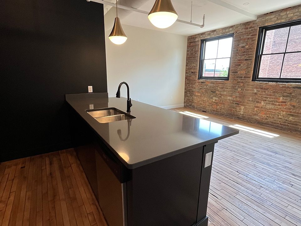 Apt 302
