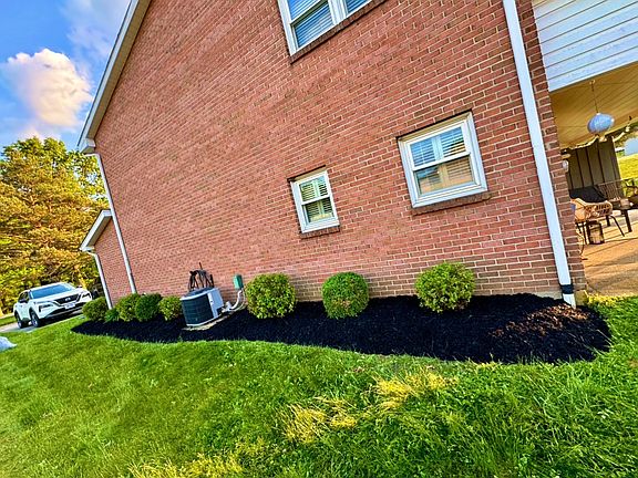 3rd image of 4907 Lucerne Rd