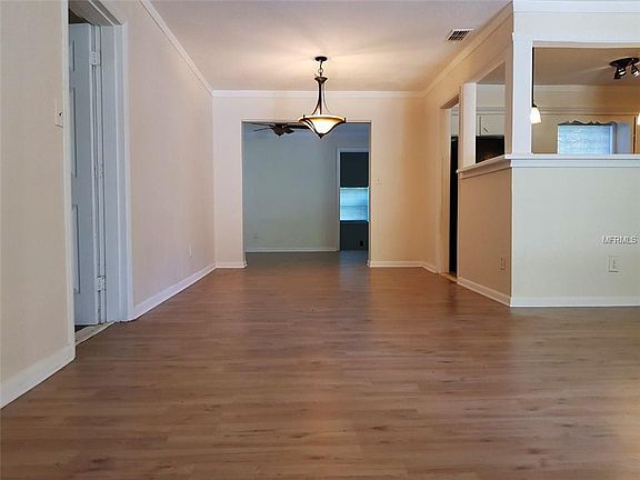 4th image of 5910 Fernhill Dr