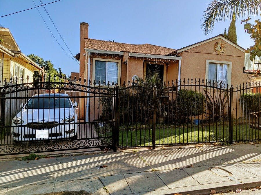 1st image of 3115 Bona St