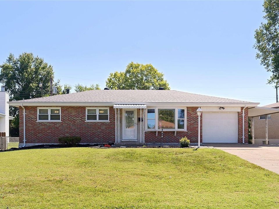 1st image of 218 Marilyn Estates Dr