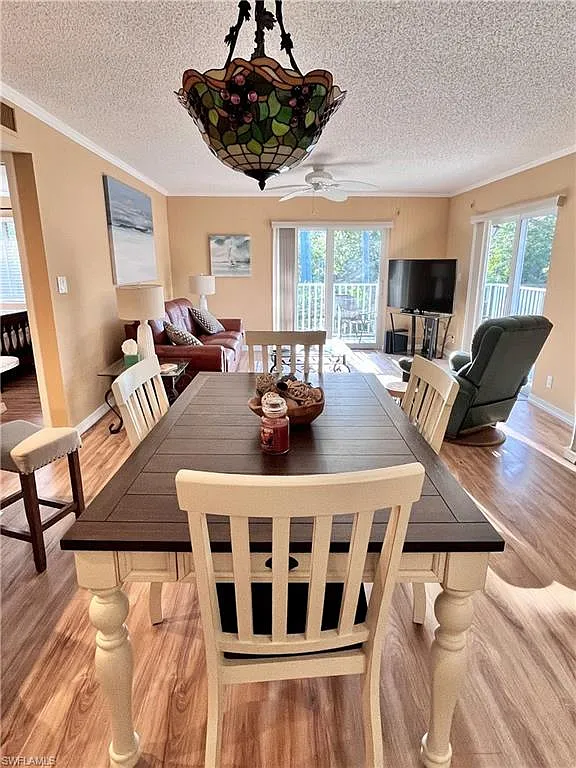 2 bed, 2.0 bath, 1010 sqft, $4,500 — Photo 4