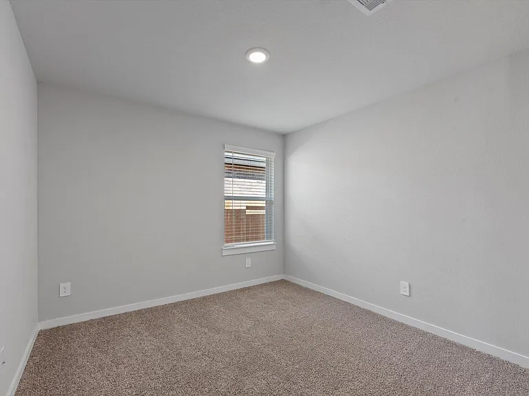 3335 Silverton Dr — Photo 28