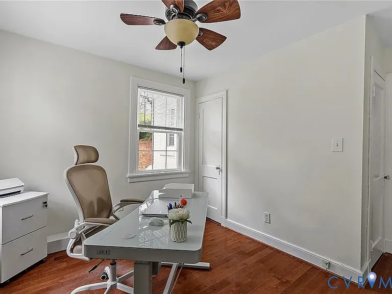 7503 Glebe Rd — Photo 12