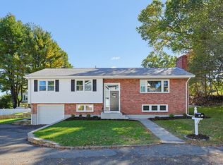 30 Taft Ln, Dedham, MA 02026