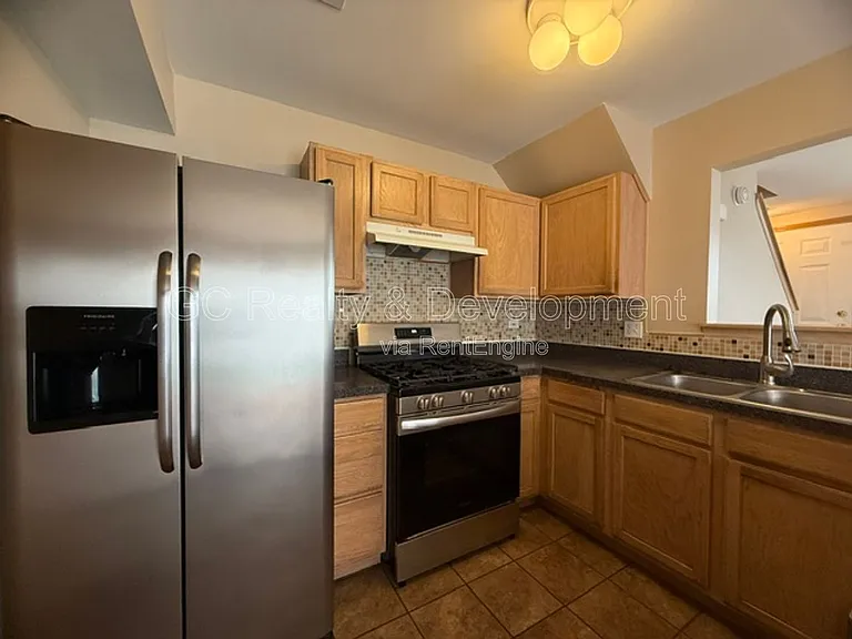 782 Symphony Dr — Photo 7