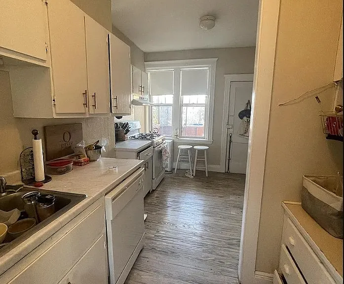 13 Alton Pl #2 — Photo 2
