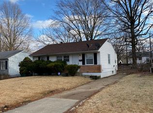 436 Lancashire Rd, Saint Louis, MO 63137