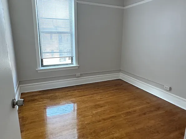 (undisclosed Address), Chicago, IL 60640