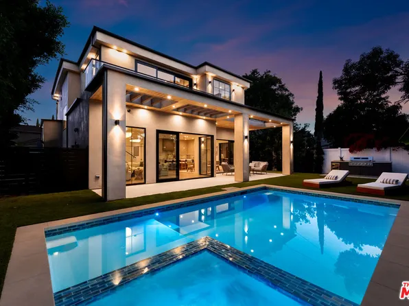 17811 Collins St, Encino, CA 91316